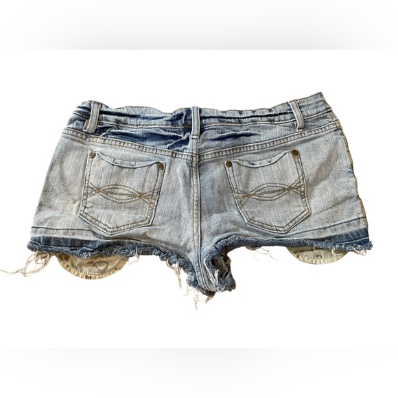 No Boundaries Y2K Deconstructed Raw Hem Fringe Cheeky Micro Mini Denim Shorts - Picture 2 of 4